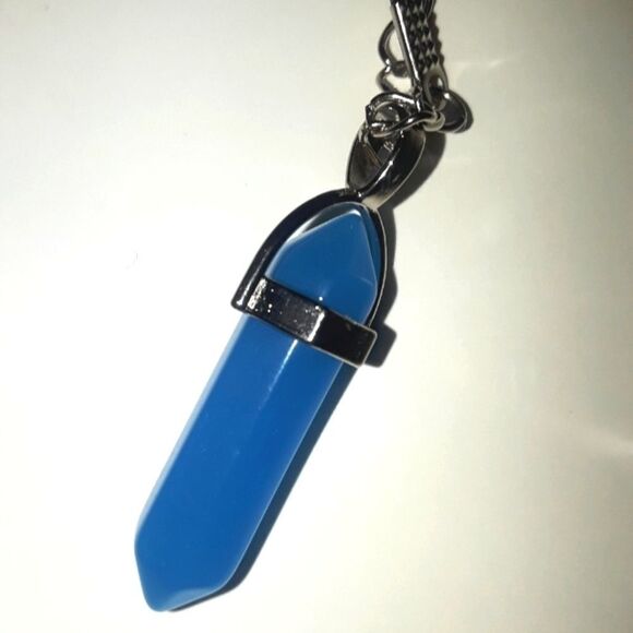 Hand crafted blue glow in the dark pendant necklace - Picture 7 of 8